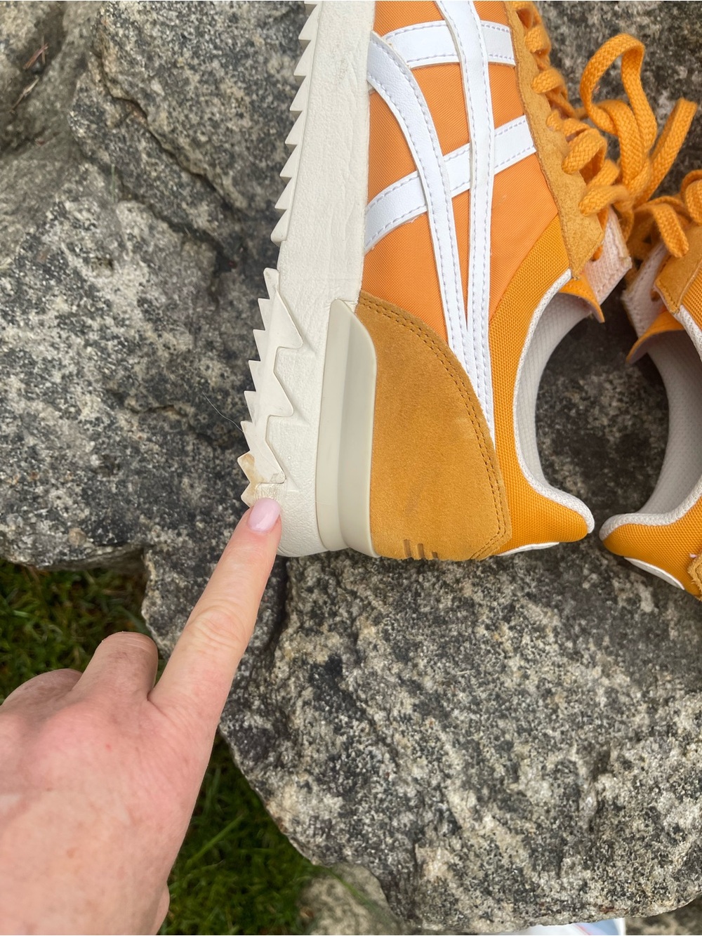 Onitsuka Tiger by Asics Men’s Golden Yellow Classic Runner Sneakers size 10 - Picture 9 of 11